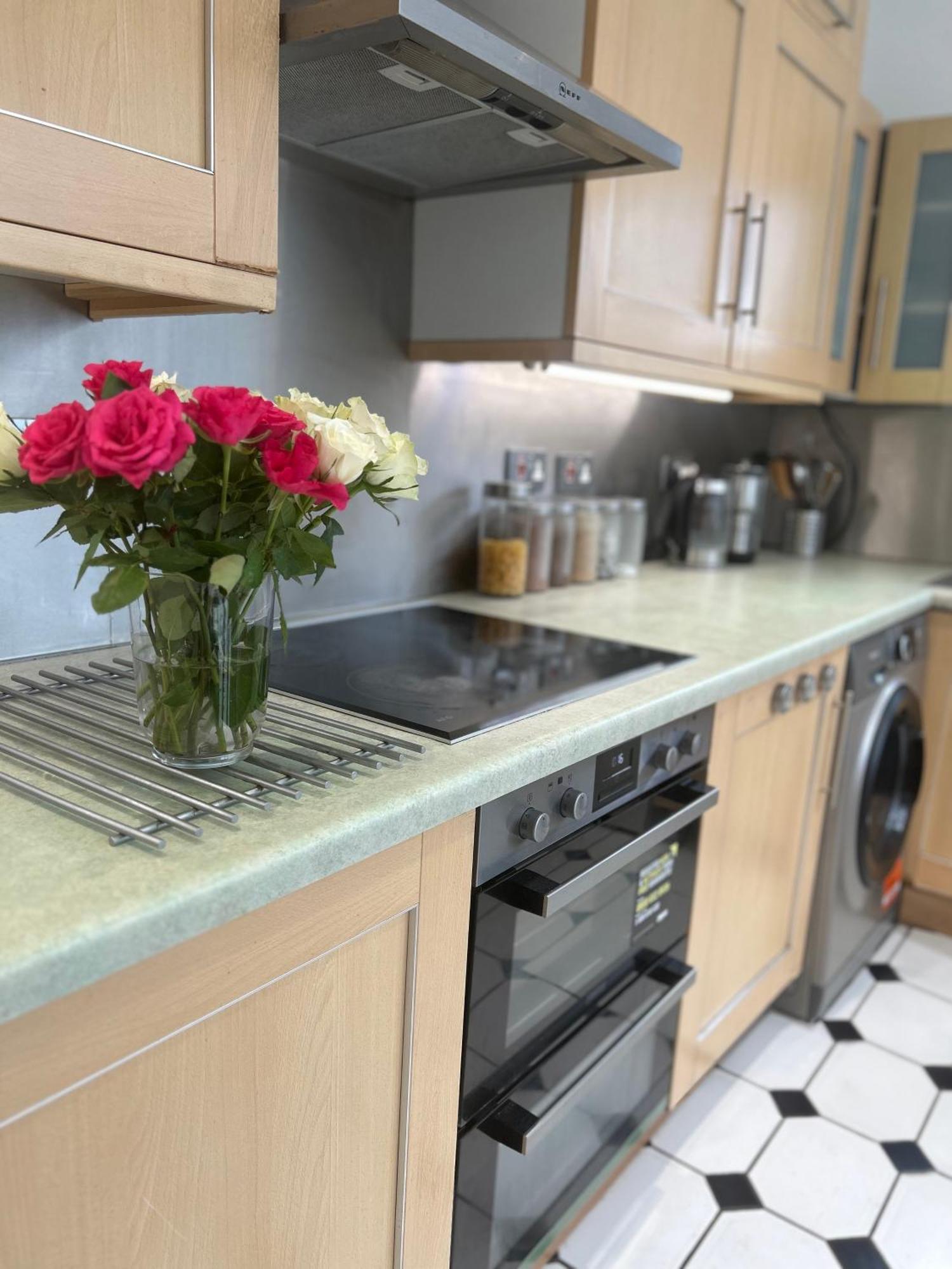 Wandsworth, South London Deluxe King Room 4 エクステリア 写真